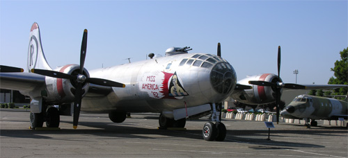 Boeing B-29 "Superfortress"